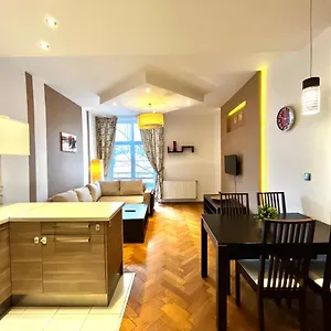 Charming Spacious Apartament